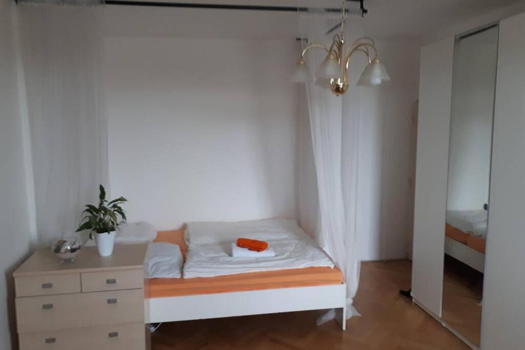 Apartment In 3 Prague